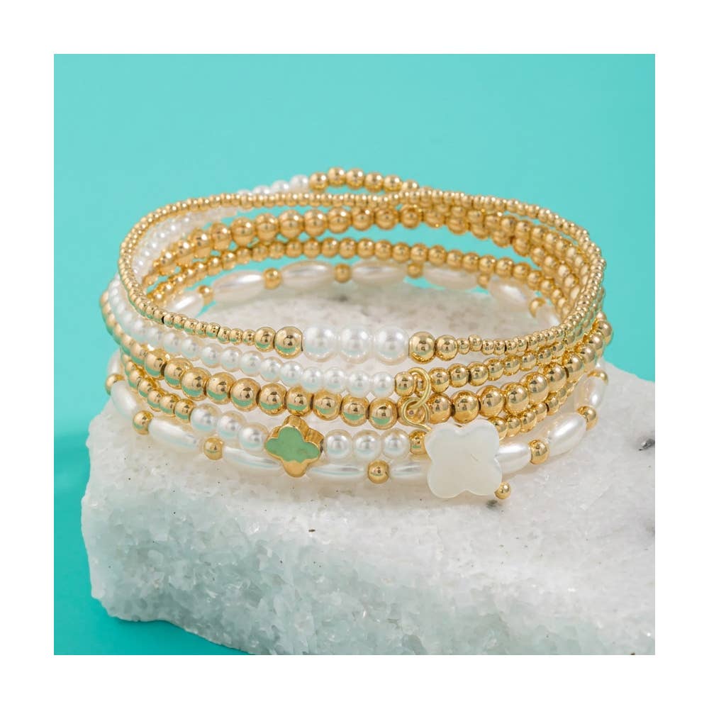 Mother Of Pearl Clover Stretch Bracelet