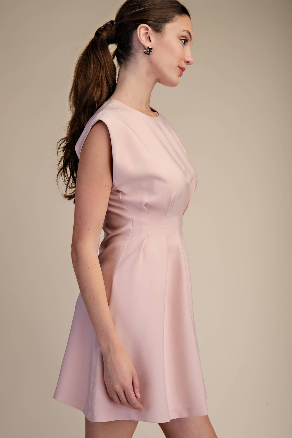 Round Neck Waist Pleated Midi Dress