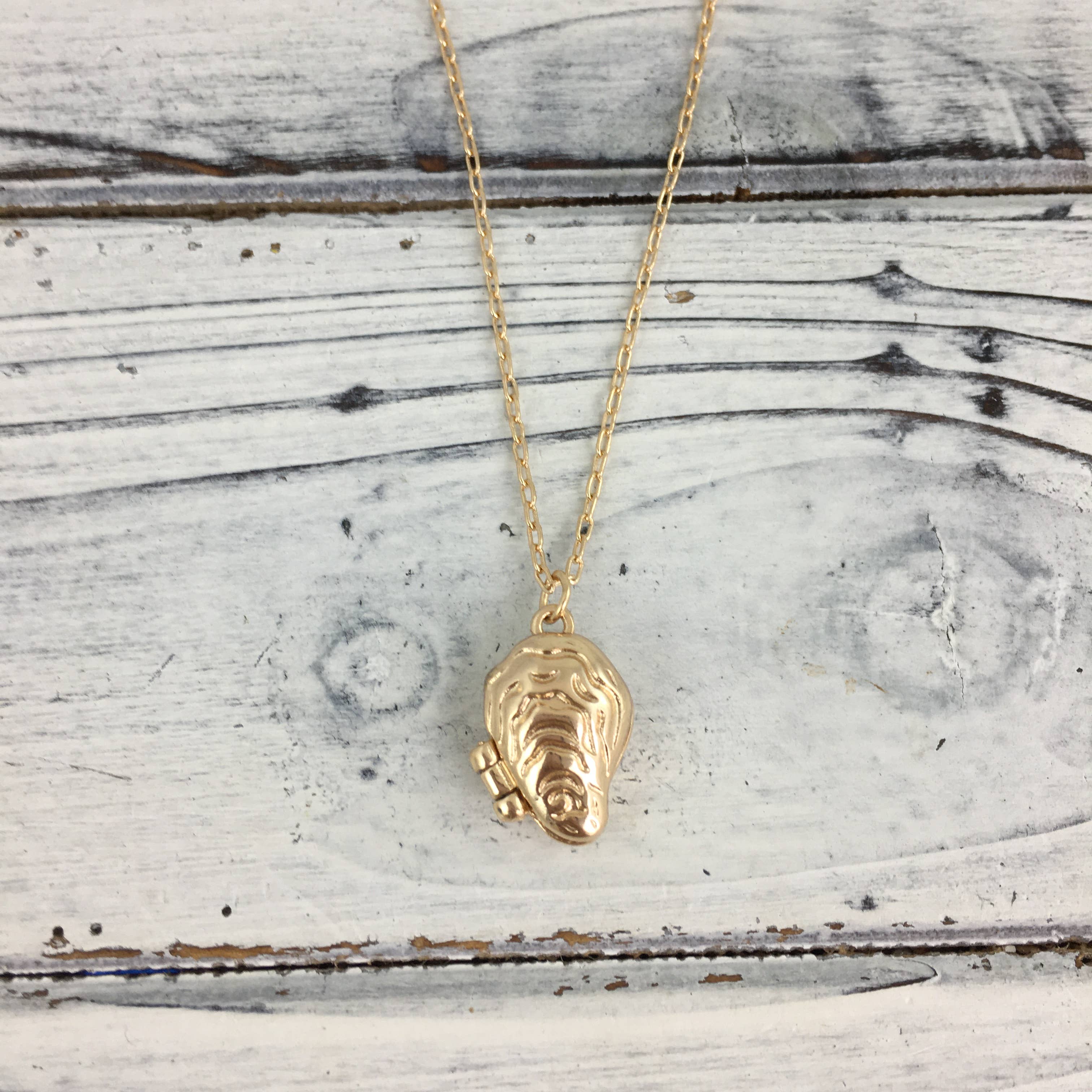 Oyster Locket Necklace Gold