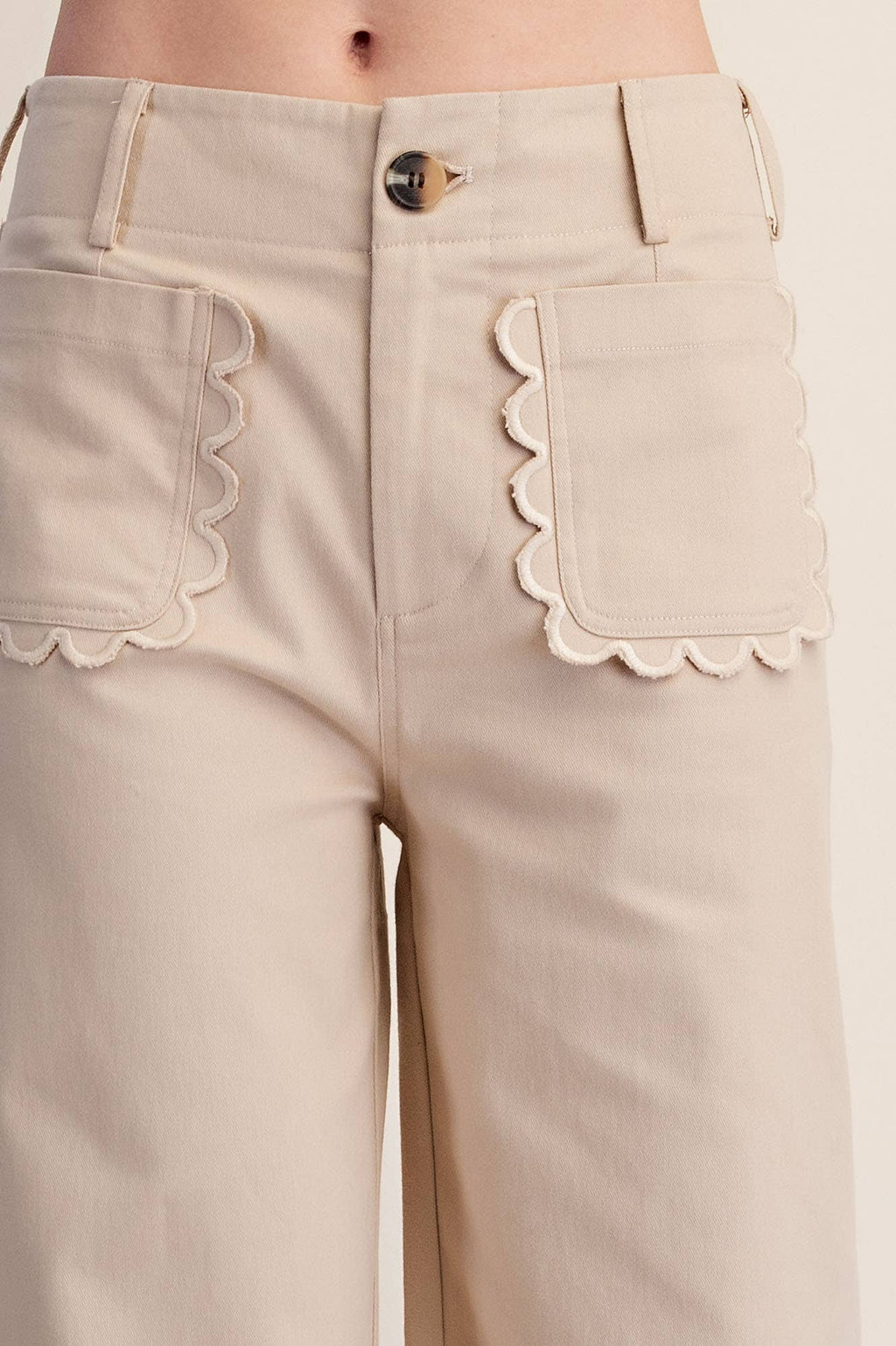 Cropped Scallop Pocket Wide-Leg Pants