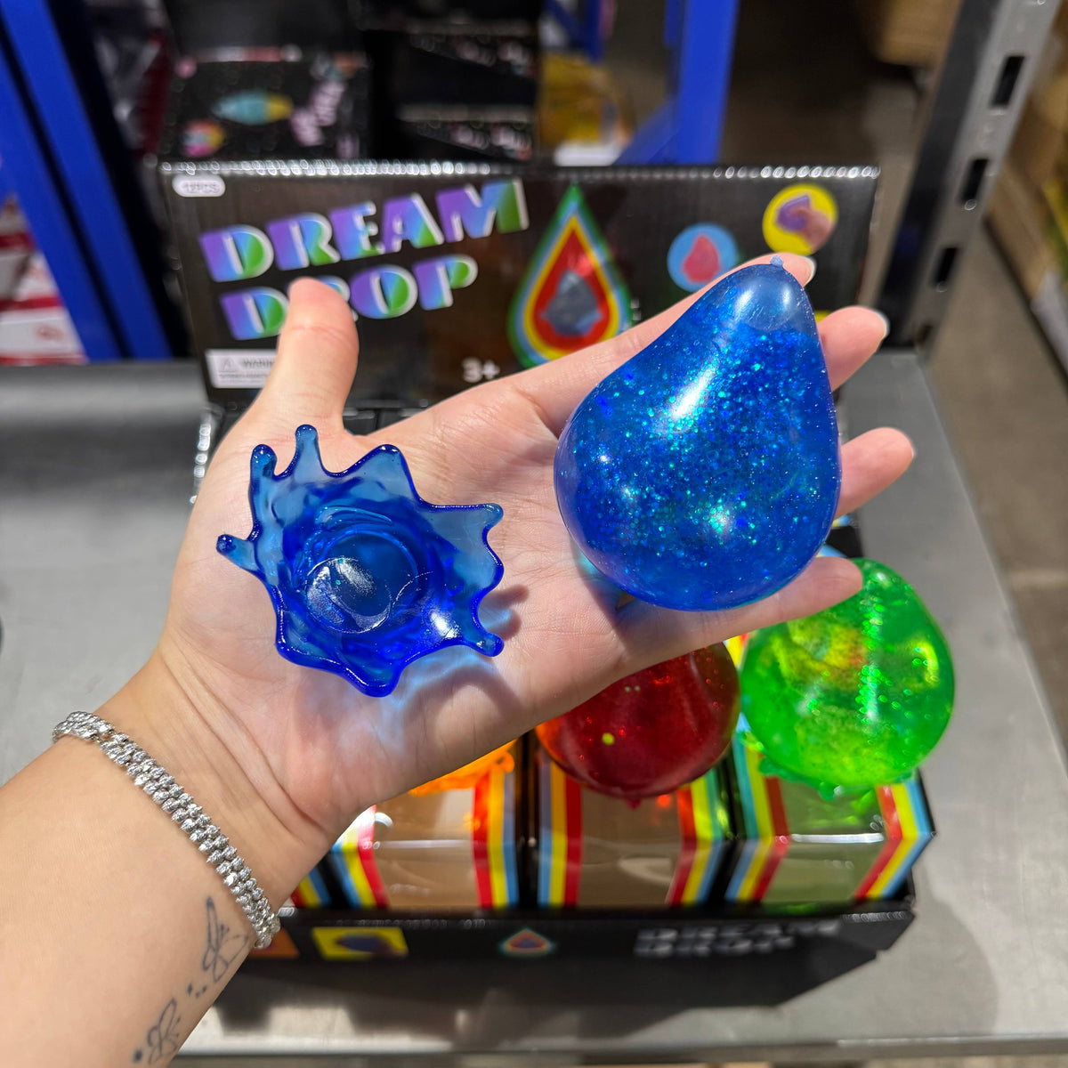 Glitter Dream Drop w/ Stand