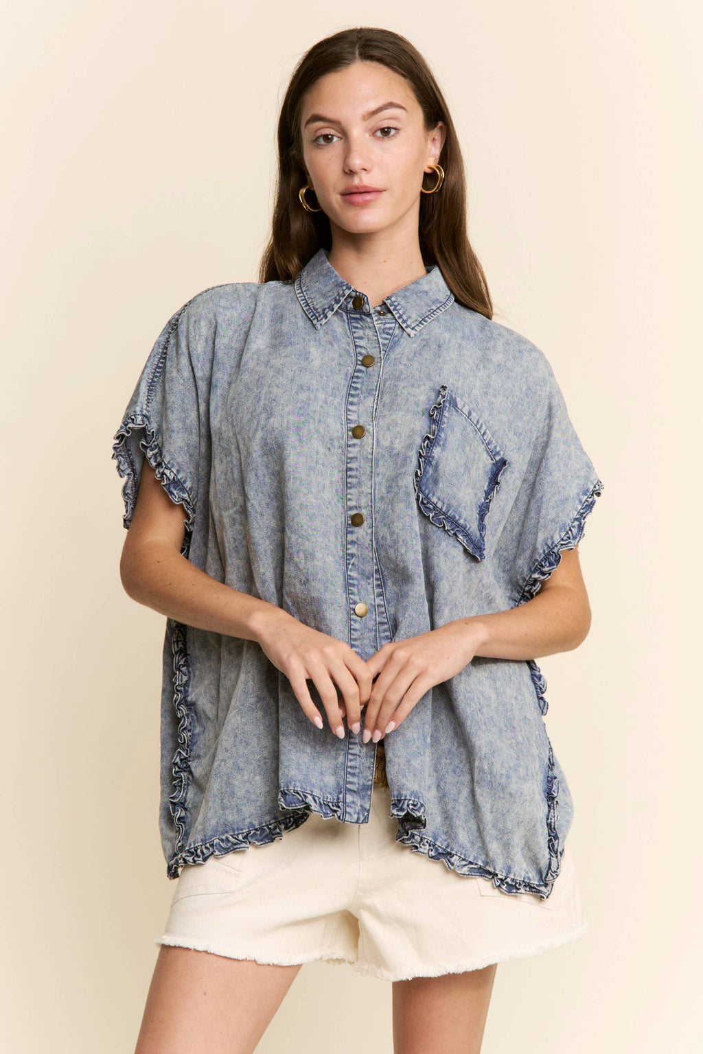 LIGHT DENIM BUTTON DOWN TOP