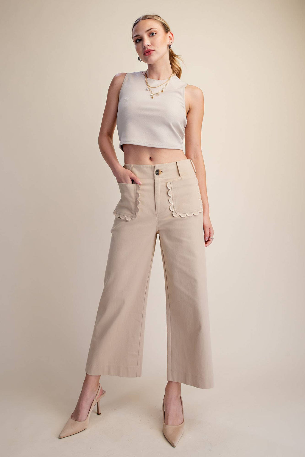 Cropped Scallop Pocket Wide-Leg Pants